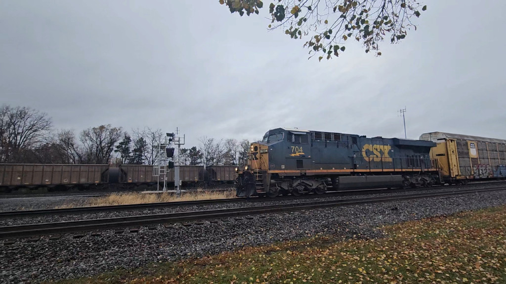 CSX 704